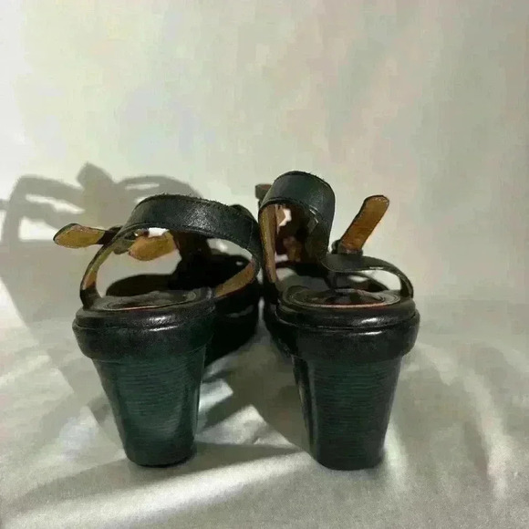 Clarks Artisan Leather Sling back Wedge Sandals Black 60793 Size 9.5 - Picture 3 of 9